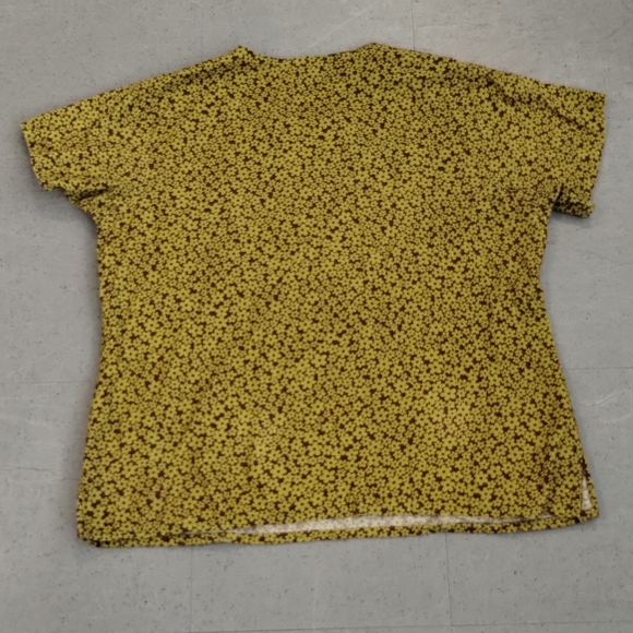 White Swan Women XL Floral V Neckline Short Sleeve Woman's Nurse Scrub Top - Picture 3 of 11